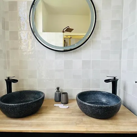 Sublime T3 Havre De Paix Renove Climatise Parking * Nice